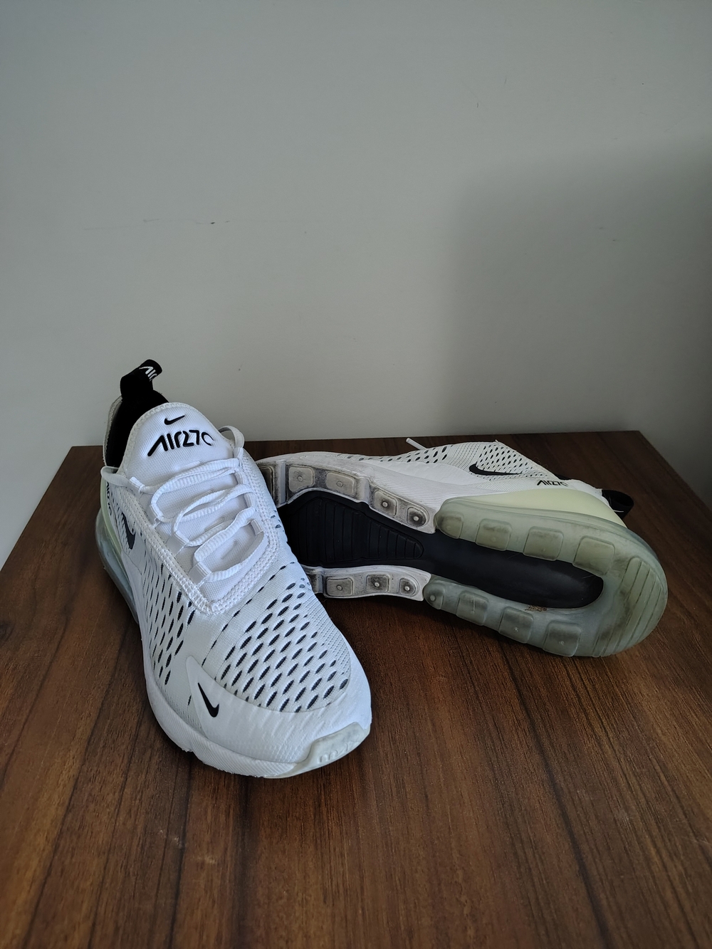 Nike Air Max 270 Sneakers Size 8